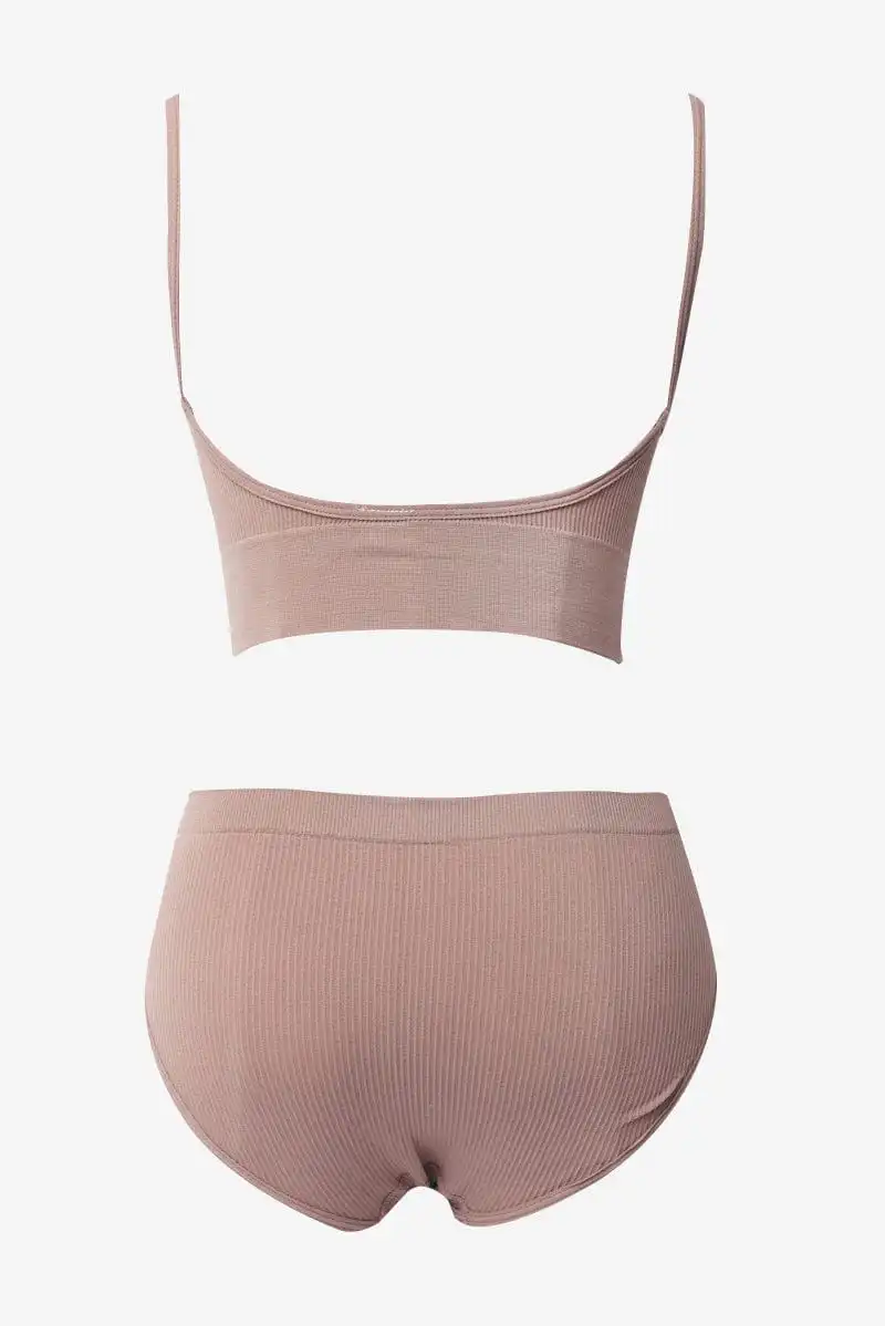 Contoured Seamless Lingerie Set