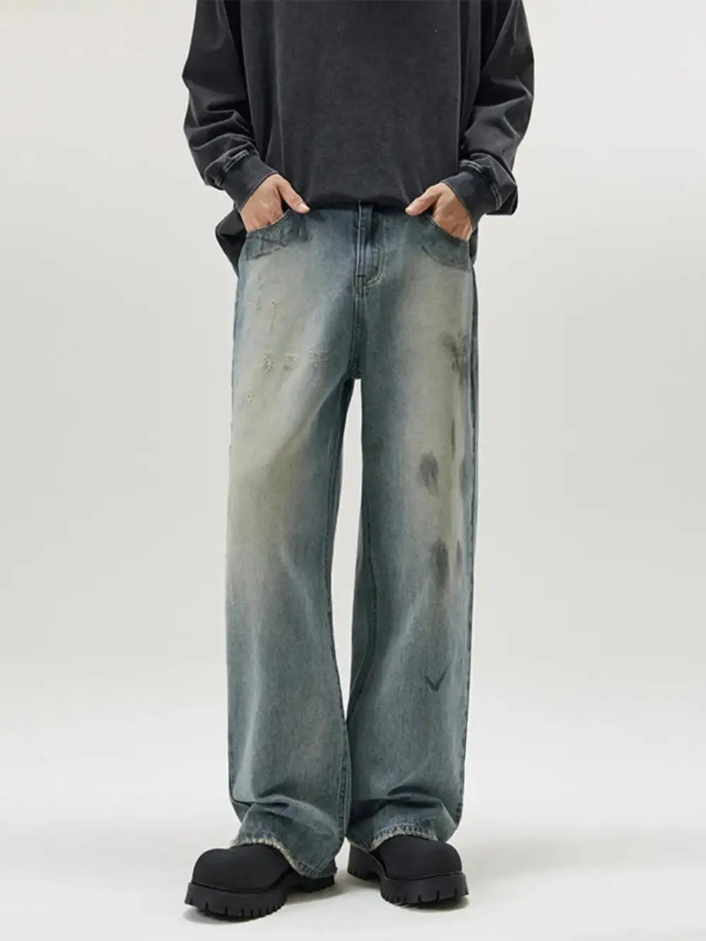 Washed Wide Leg Relaxed Fit Jeans