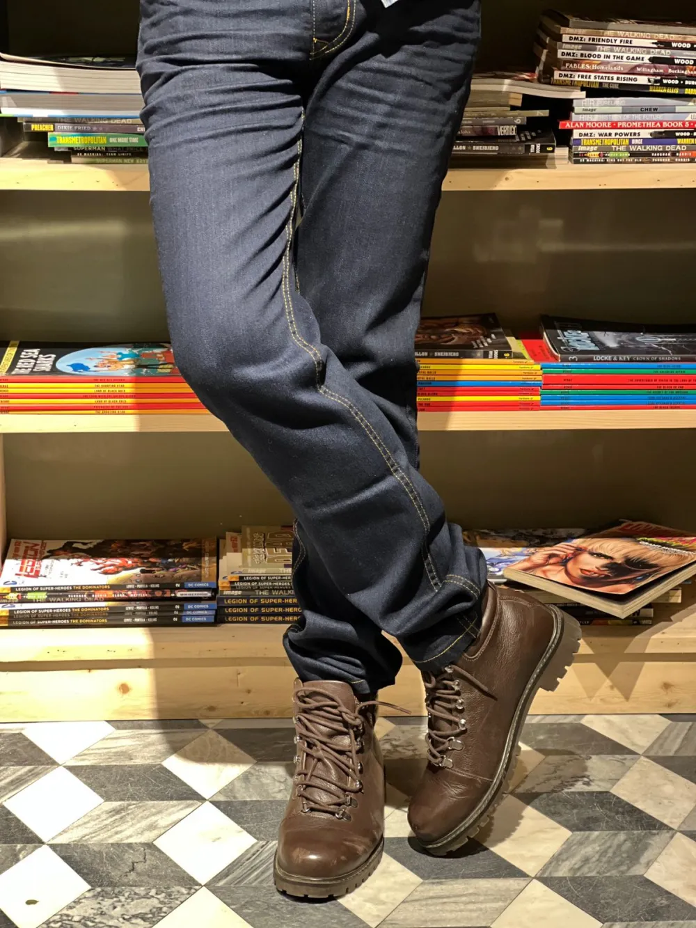 Zipper-Fly Minimal-Detail Slim-Fit Jeans