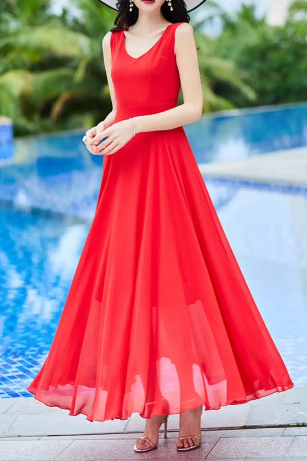 Classic Chiffon V Neck Sleeveless Maxi Dress