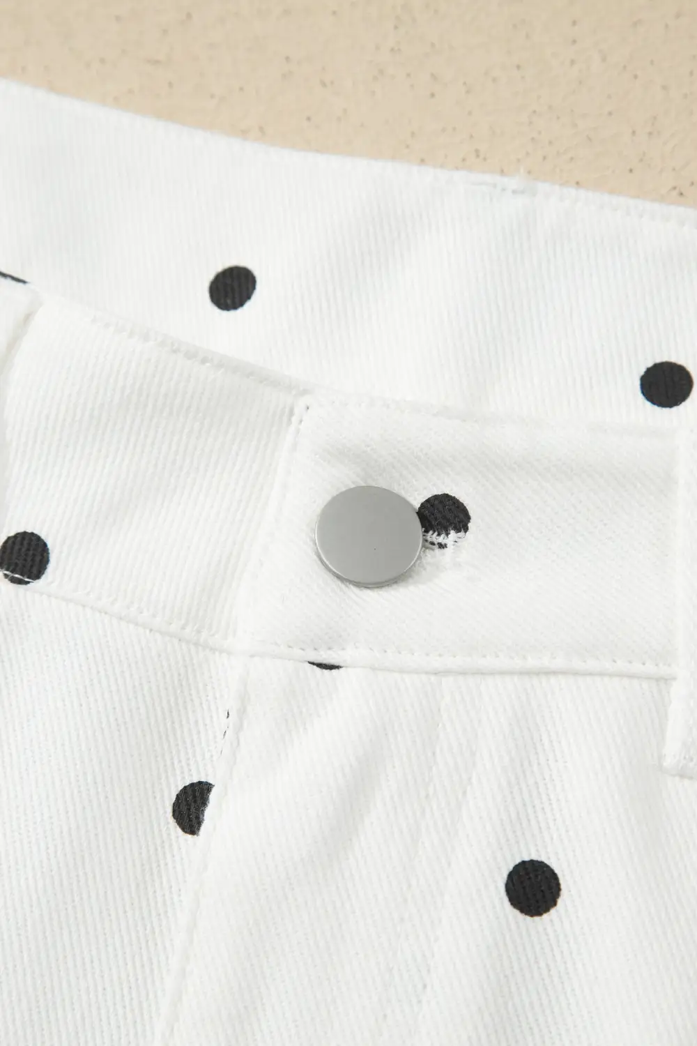 Zip-Detail Pocketed Polka-Dot Casual Shorts
