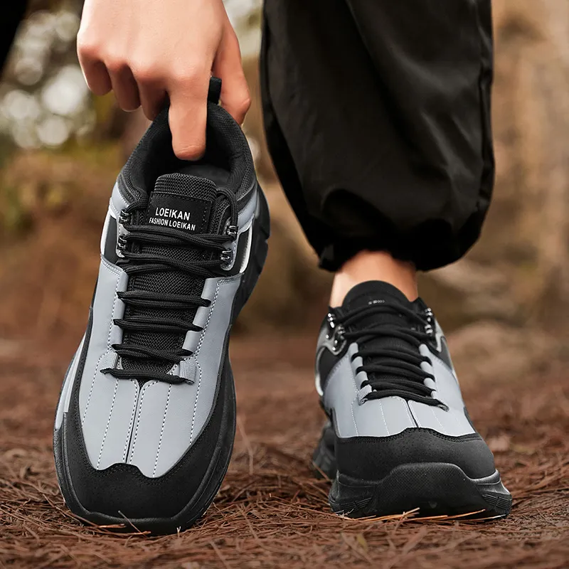 Men's Roomy Toe Trail Shoes