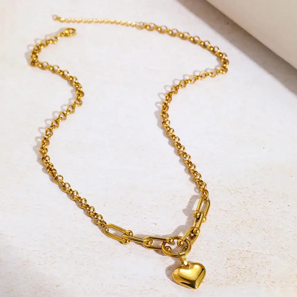 Ribbed Heart Necklace