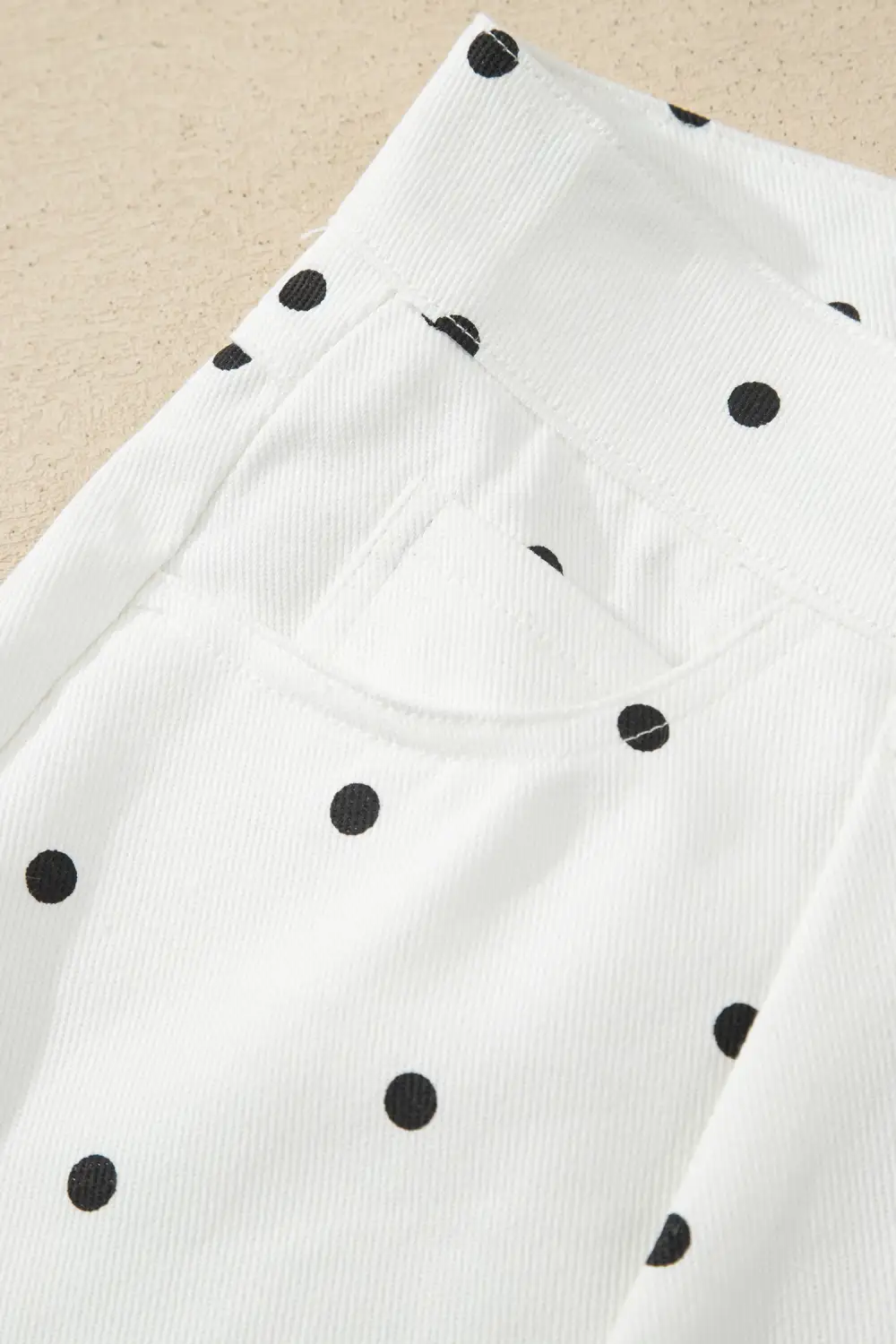 Zip-Detail Pocketed Polka-Dot Casual Shorts