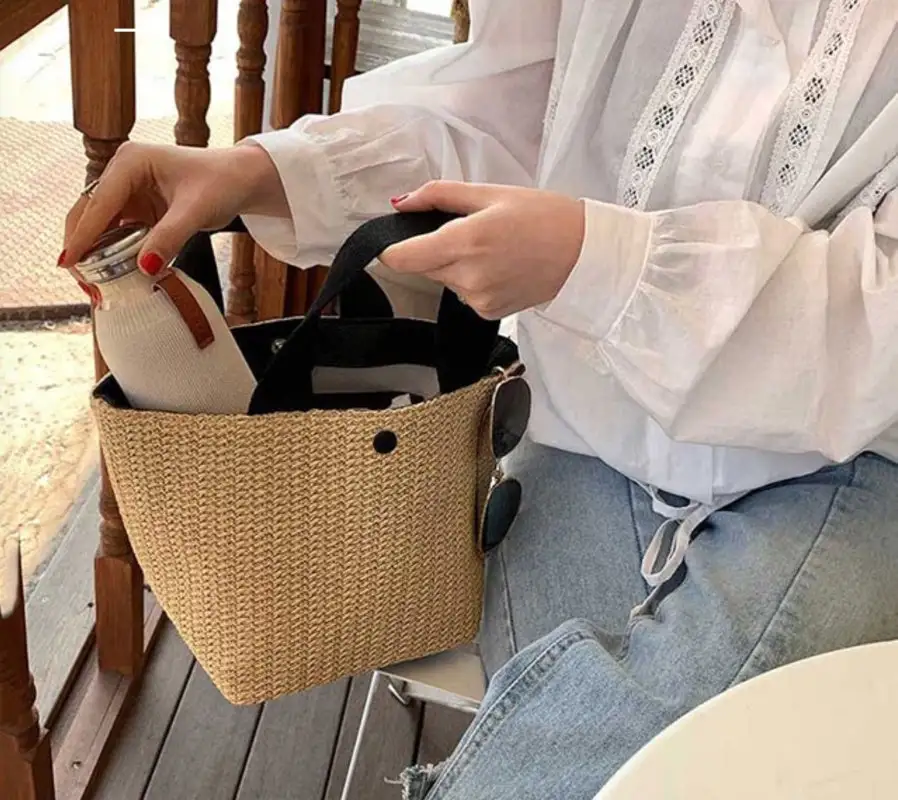 Chic Straw Tote Bag - Effortless Summer Vacation Aesthetic