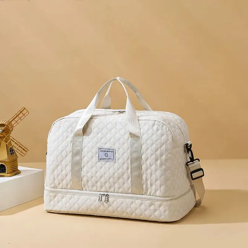 Sophisticated Carry: Belted Large-Capacity Elegant Tote