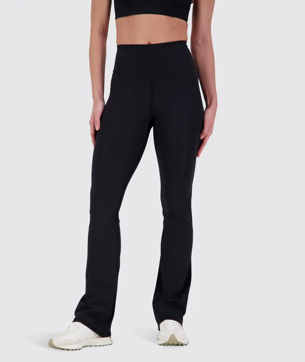 Relaxed Everyday Flare Leggings