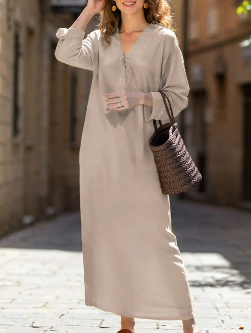 Long-Sleeved Robes and Dresses Top