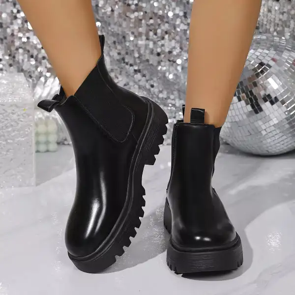 Easy Round Toe Platform Boots