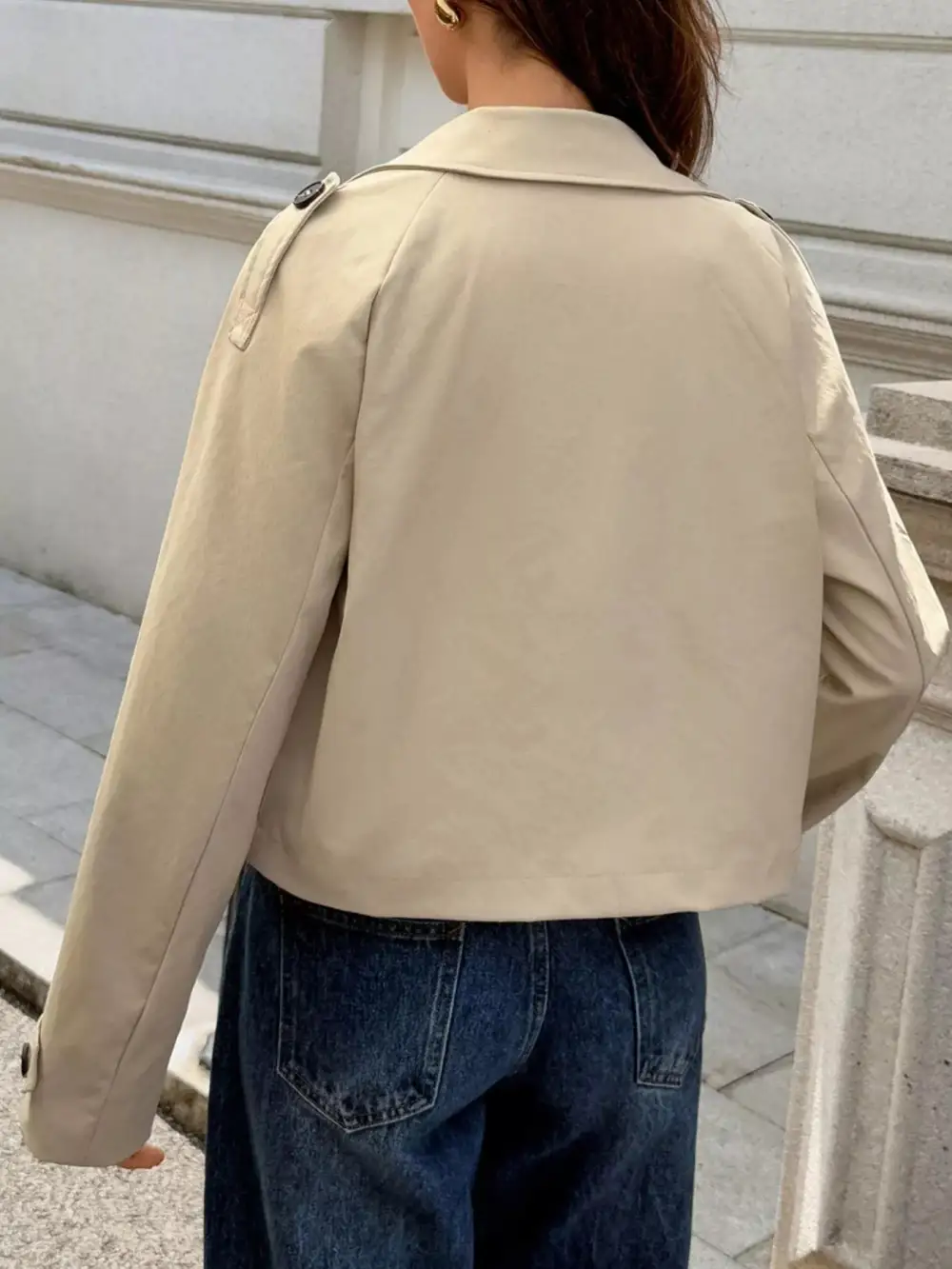 Cropped Double-breasted Raglan Sleeve Jacket