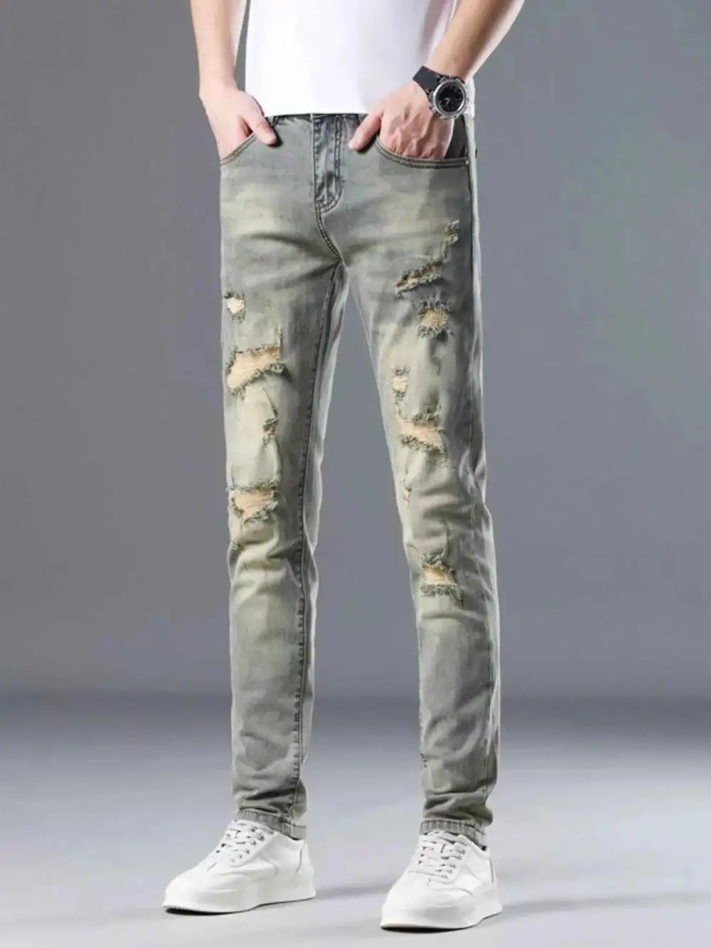 Modern Distressed Slim Fit Jeans