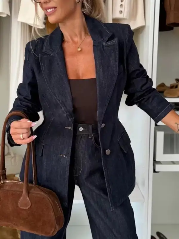 Refined Single-Breasted Velvet Blazer