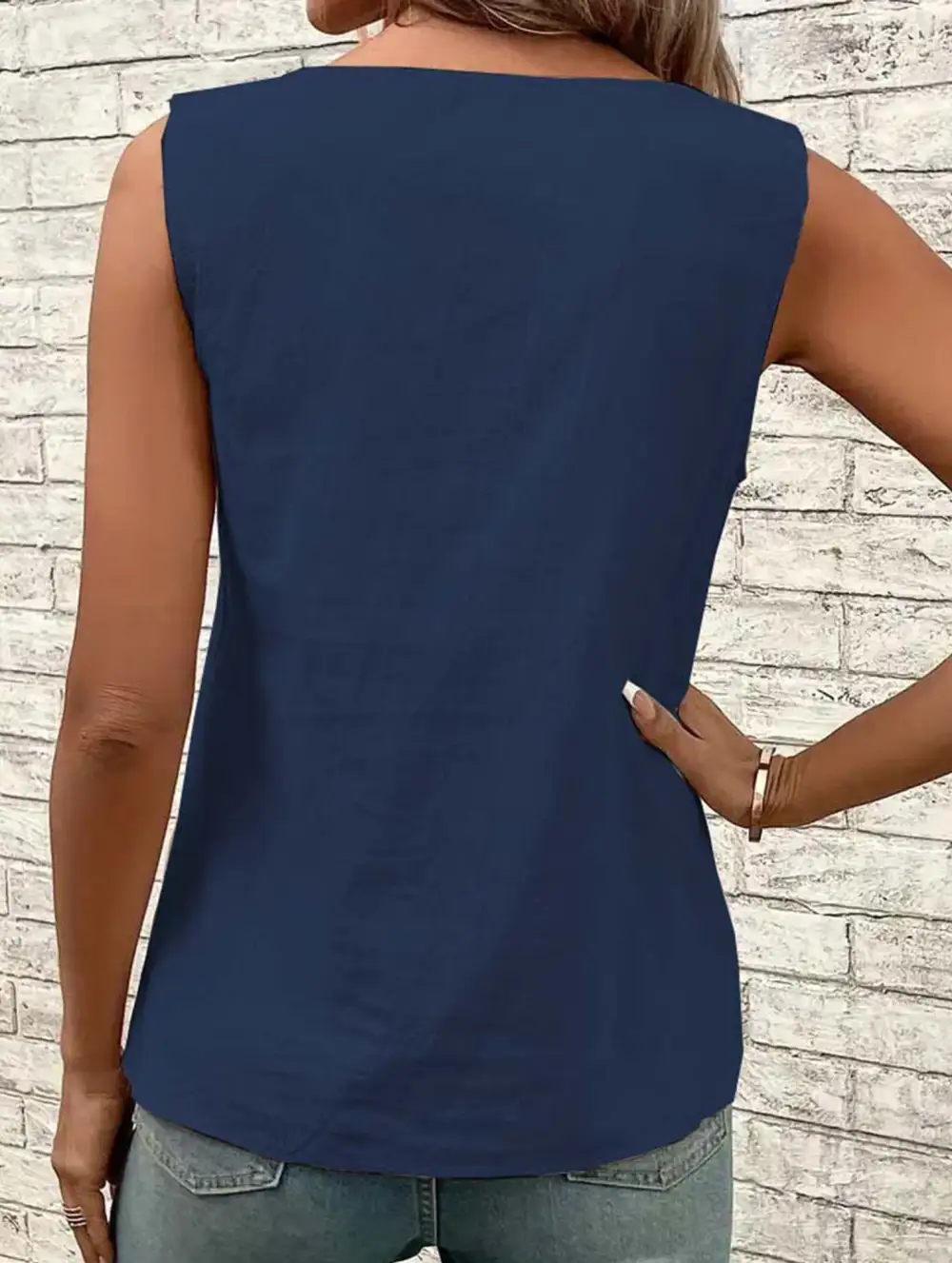Asymmetric Shoulder Sleeveless Tank Top