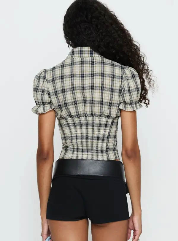 Everyday Ease Button Up Collared Blouse
