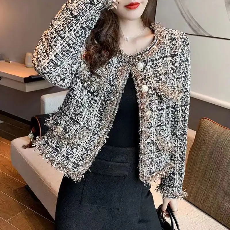 Single-Breasted Cropped Patterned Retro-Inspired Tailored Jacket