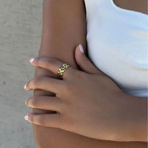 Polished Band Fashion Ring