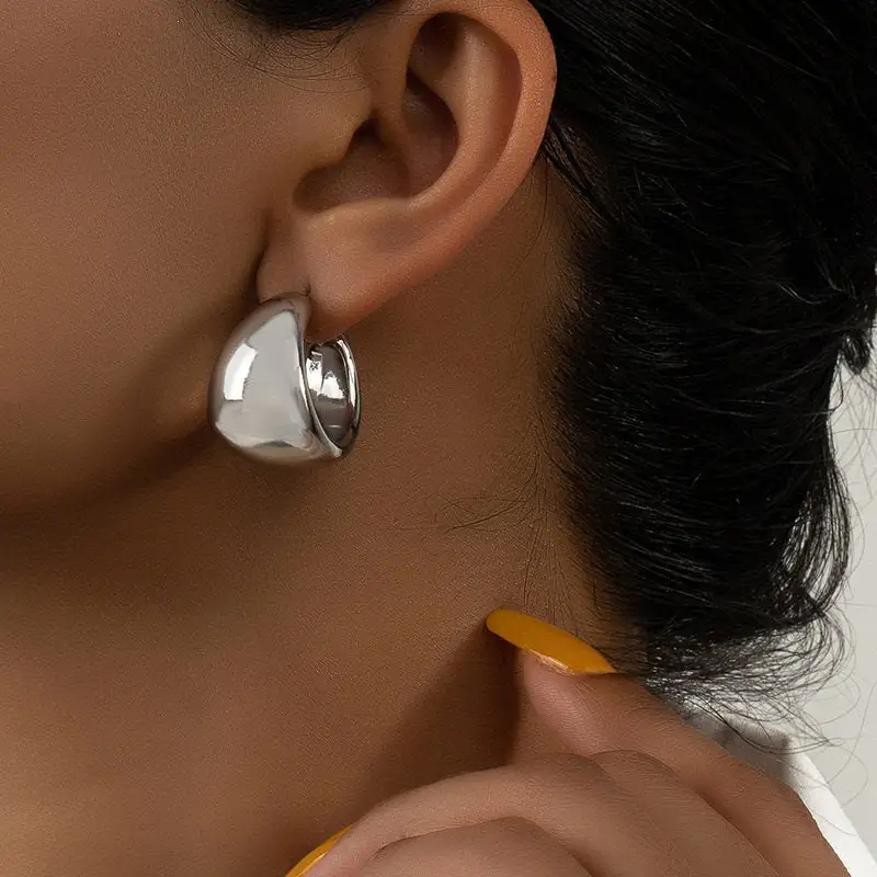 C-Shaped Metal Hoop Earrings