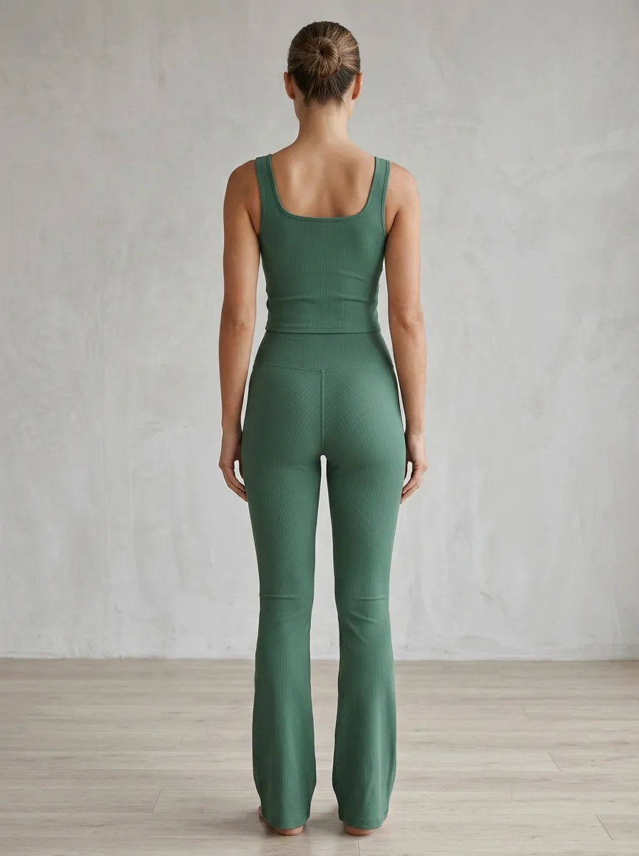 Yoga-Inspired Studio-Look Women's Tank Top Flare Pants Active Set