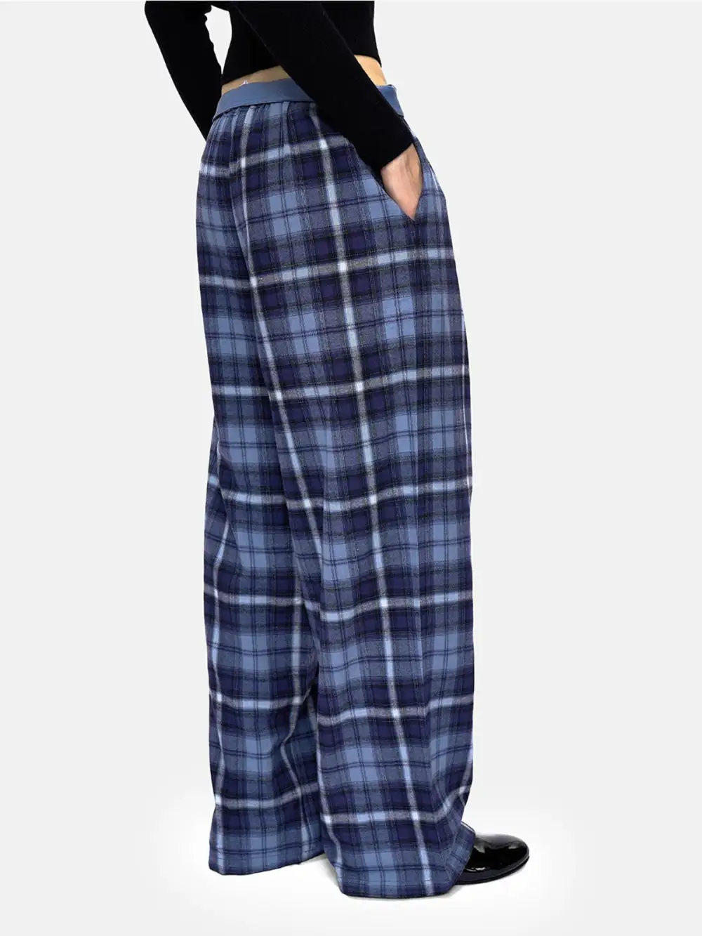 Weekend Plaid Pants