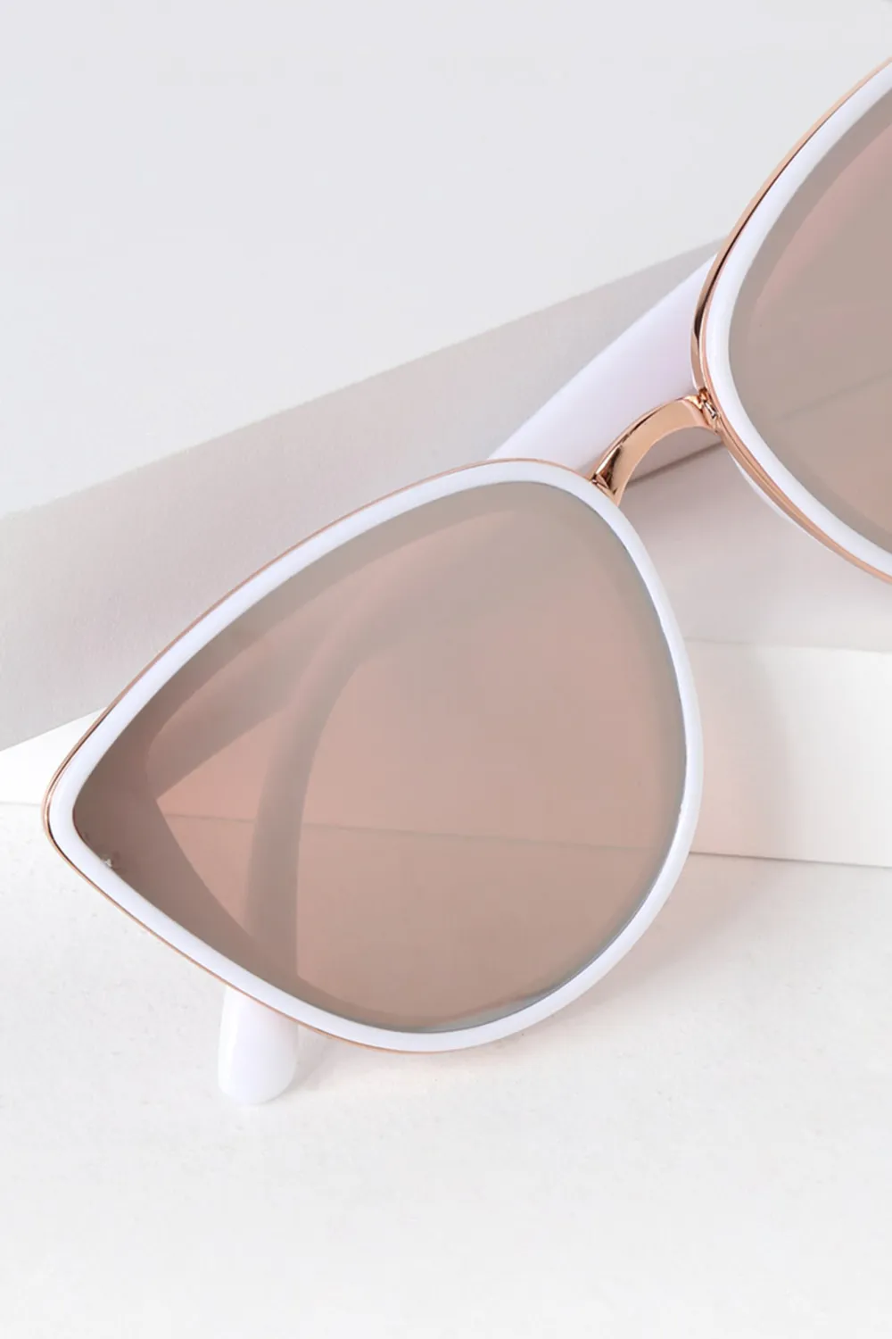 Low-Key White Rose Gold Sunglasses