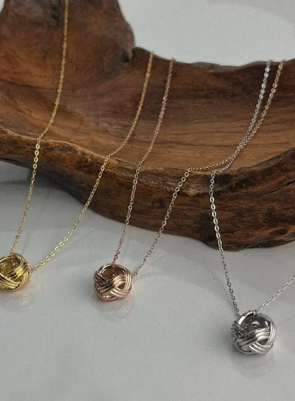 Of Thread Necklace