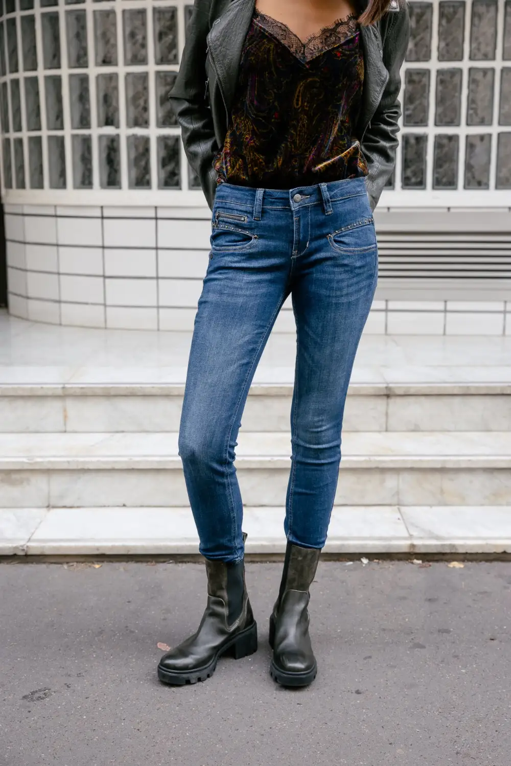Women's Cropped Denim Jeans