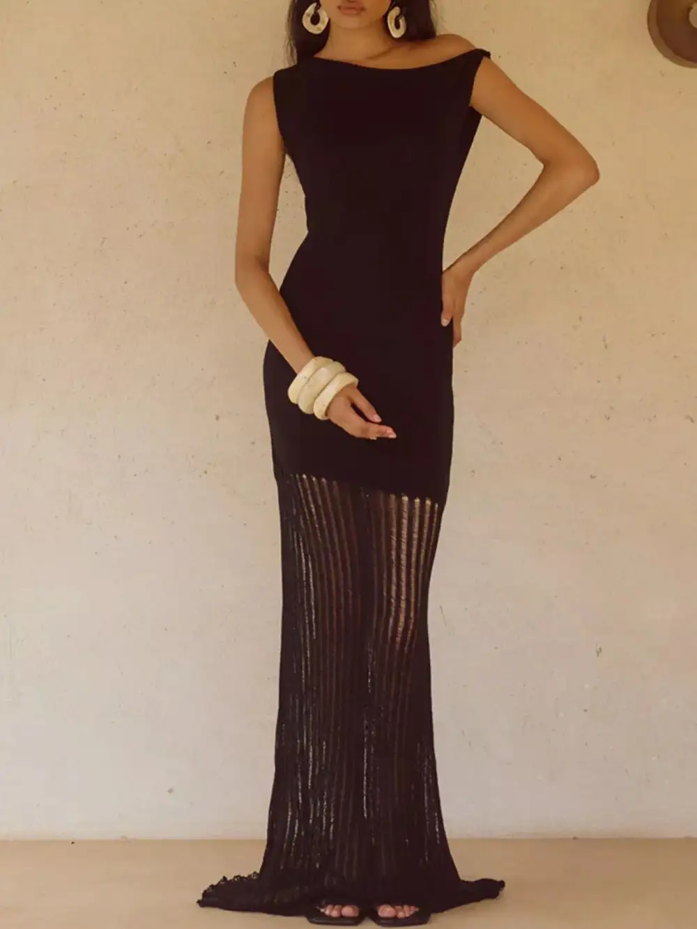 Structured Shape Shoulder Maxi Dress