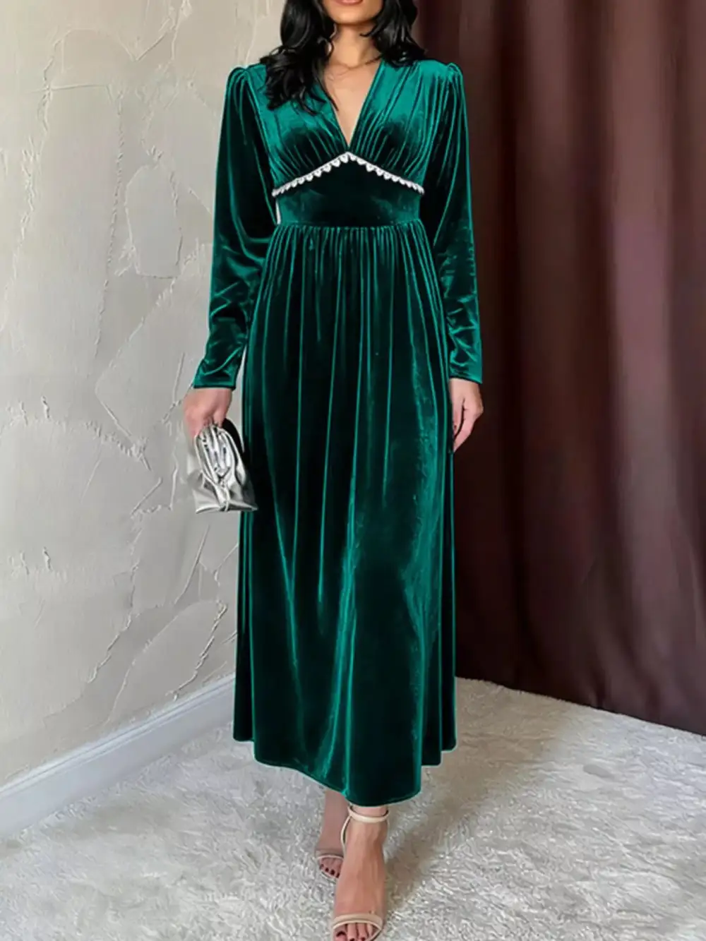 Textured Detail Velvet V Neck Long Sleeve Maxi Dress
