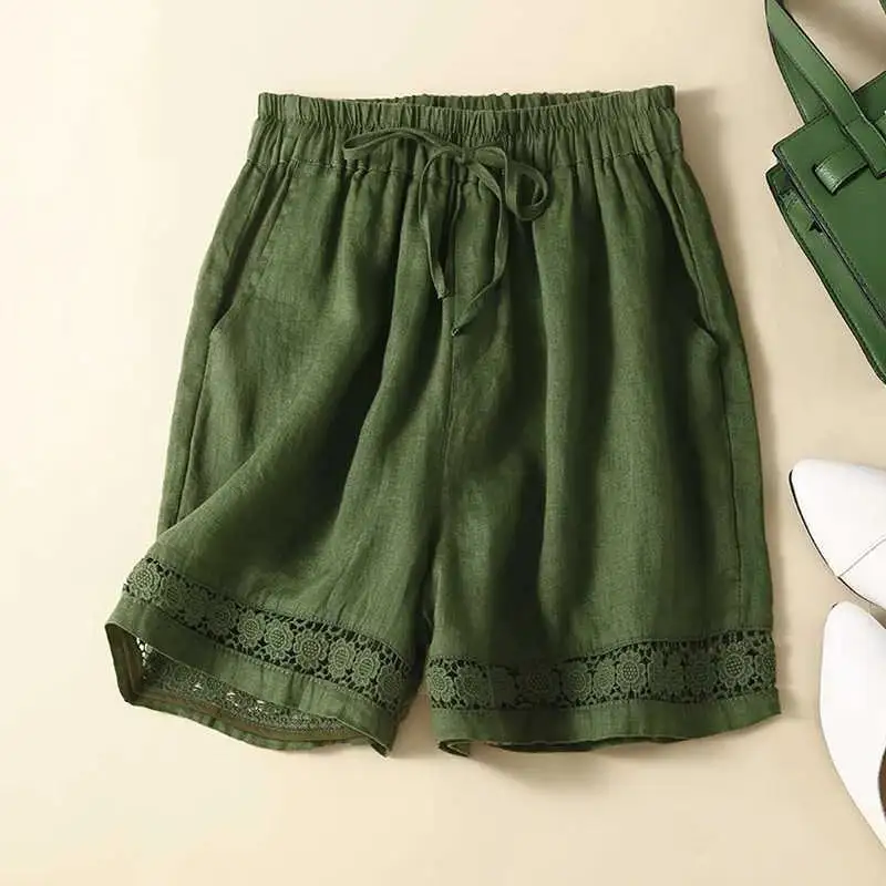  Embroidered Hem Shorts