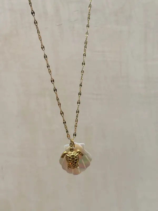 Pearl Shoreline Necklace