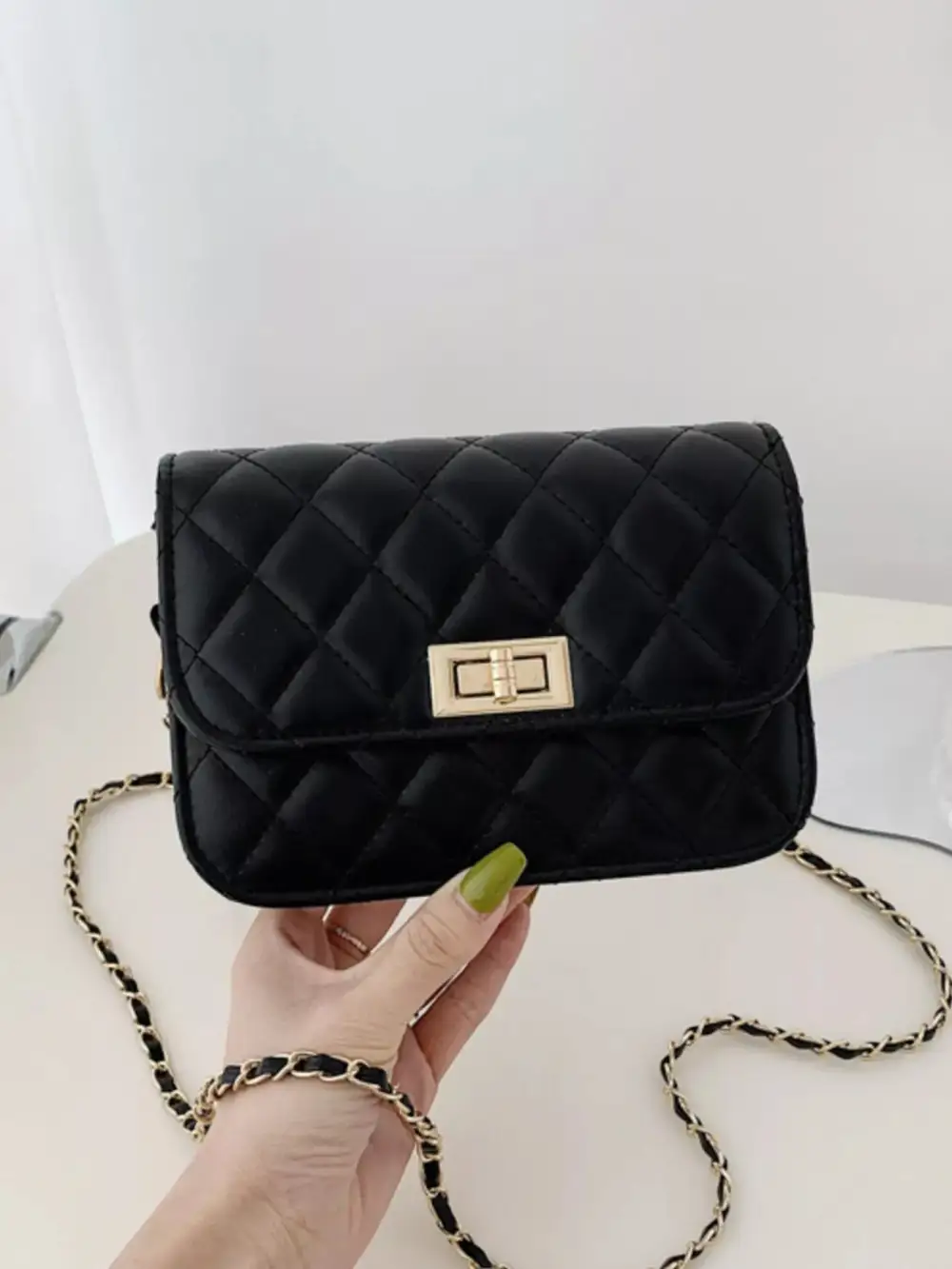 Quilted Chain Strap Crossbody Bag