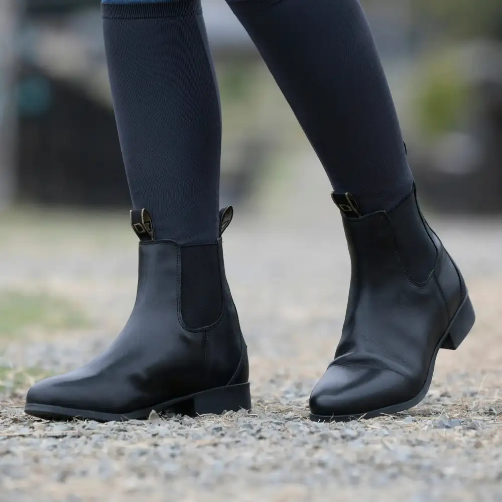 Minimal Leather Comfort Riding Boots
