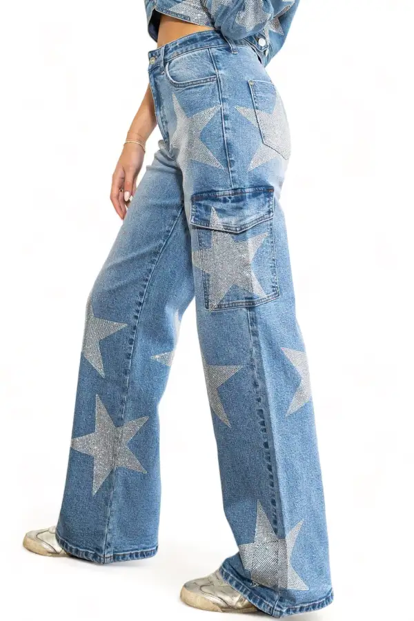Wide-Leg Cargo Jeans