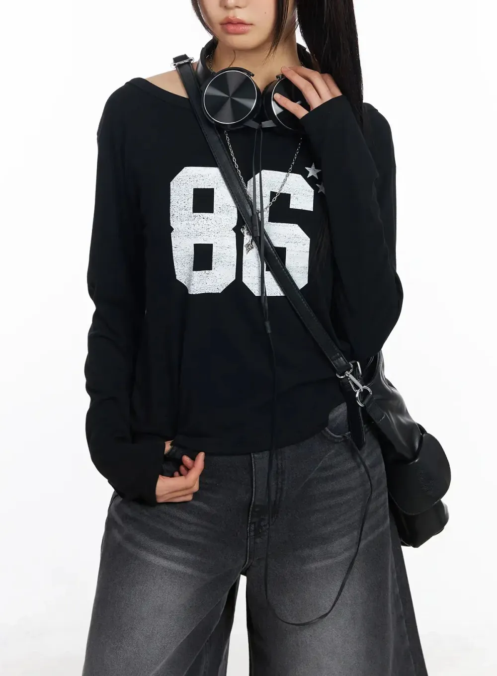 Loose Fit Boat Neck Graphic Long Sleeve Tee