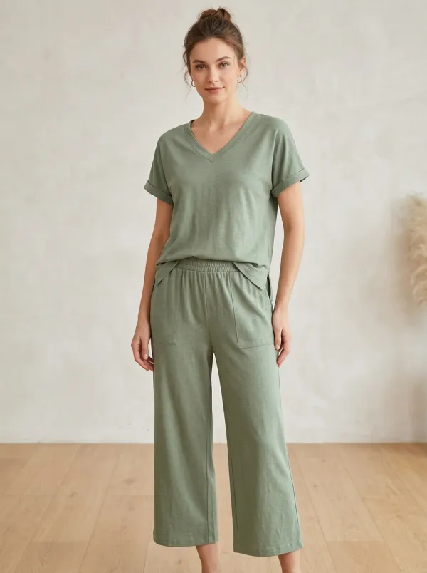 Easy-Wear Short-Sleeve Cuffed-Sleeve Women's V-Neck Shirt