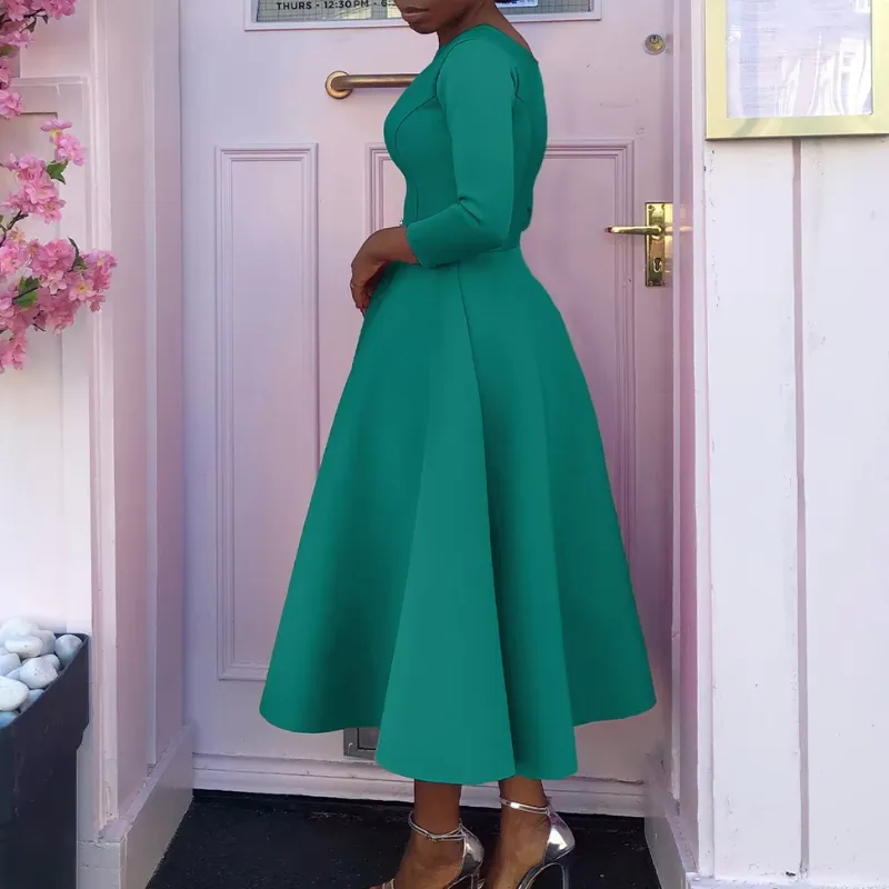  Line Midi Dress