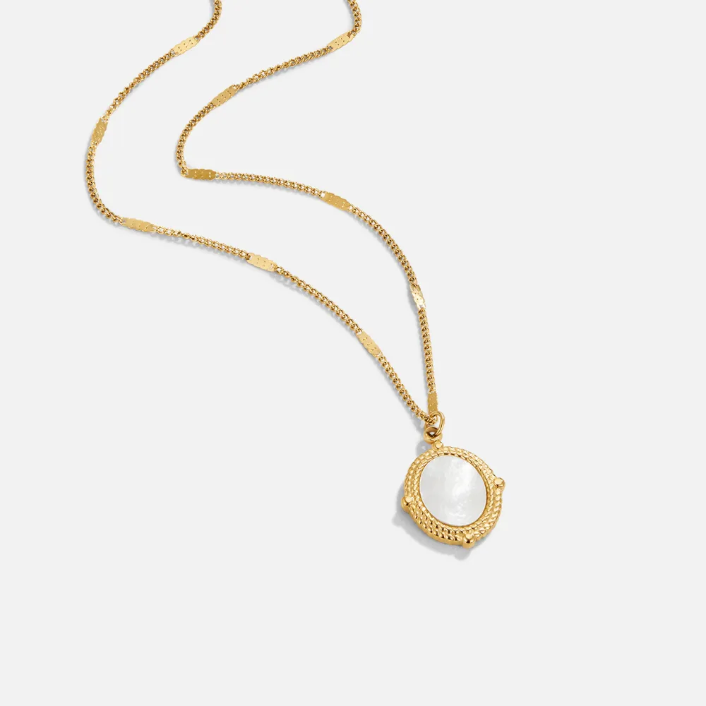 Pearl Pendant Necklace