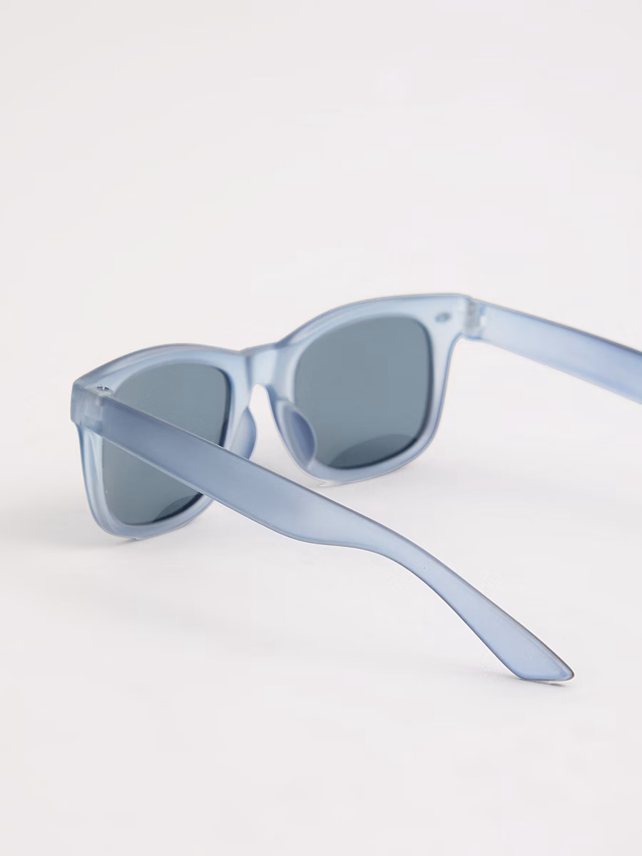 Green and Blue Sunglasses 2 Pack detail 2