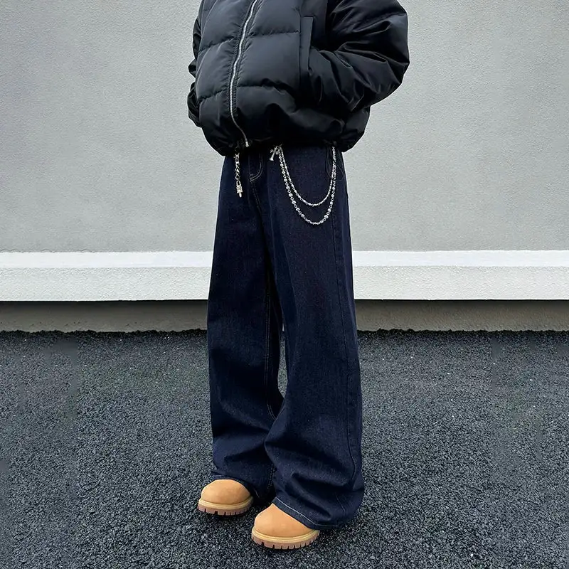 Relaxed Straight-Leg Jeans