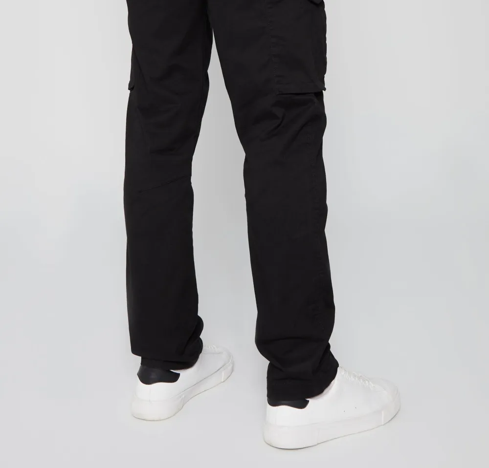 Men's Black Slim-Fit Cargo Style Pants