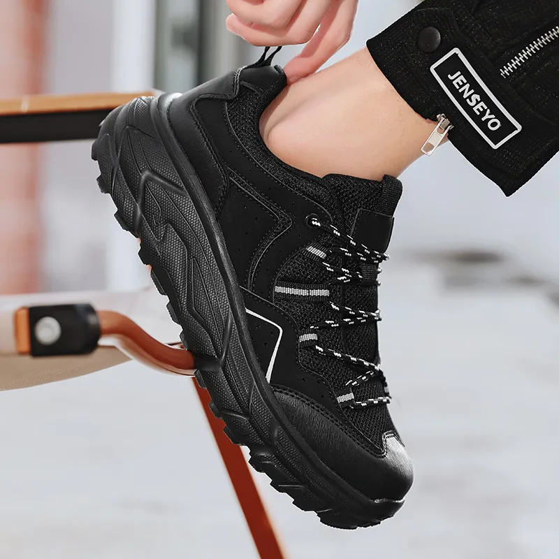 Men's Reinforced Walking Shoes