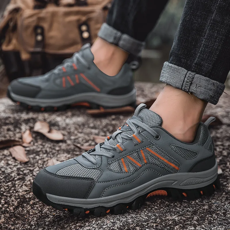 Men's Lightweight Wide Toe Trail Shoes