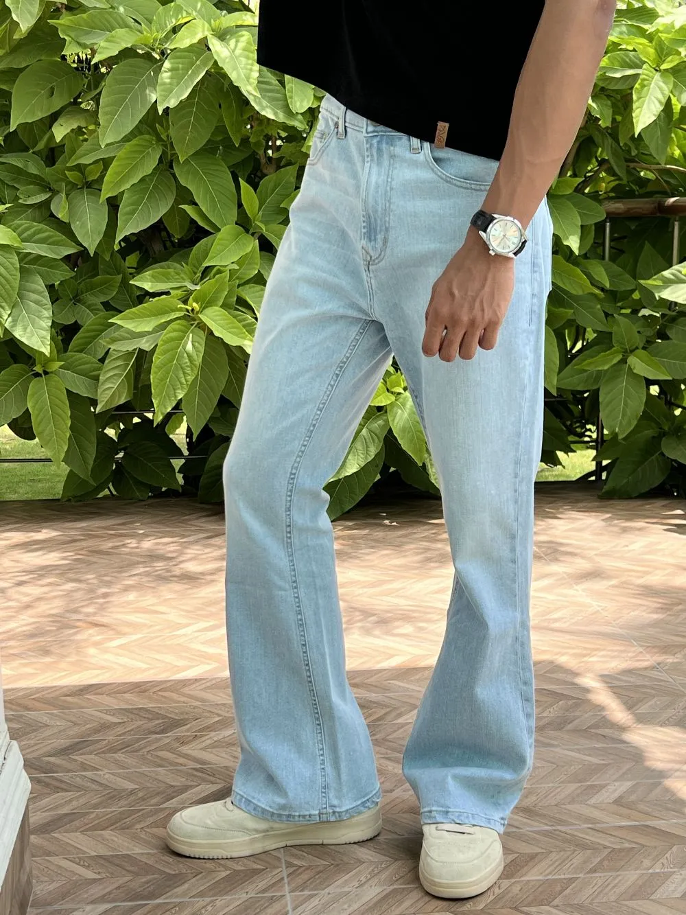 Relaxed-Fit Mid-Rise Bootcut Jeans