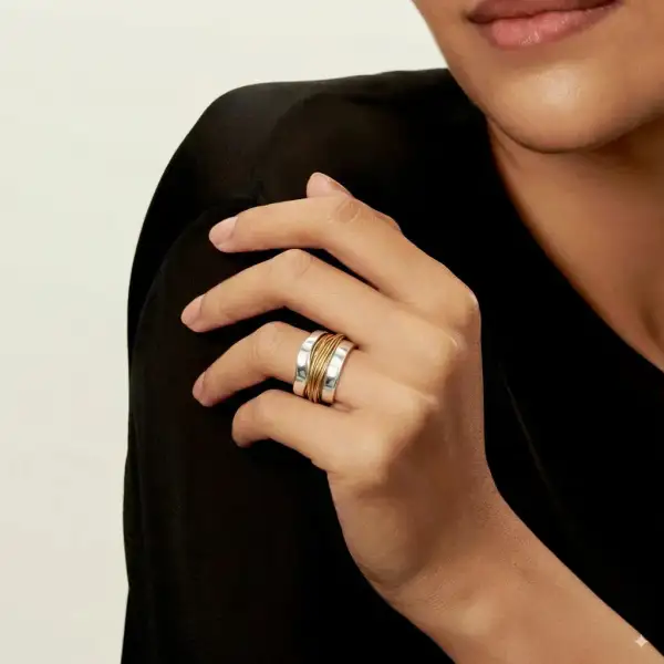 Plaque Fil Statement Ring