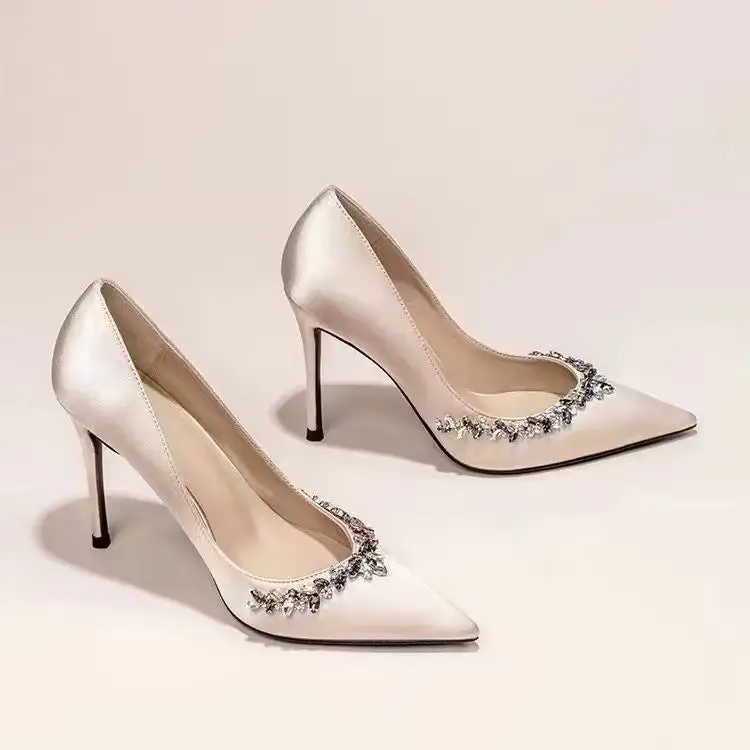 Rhinestone Detail Pointed Toe Heels