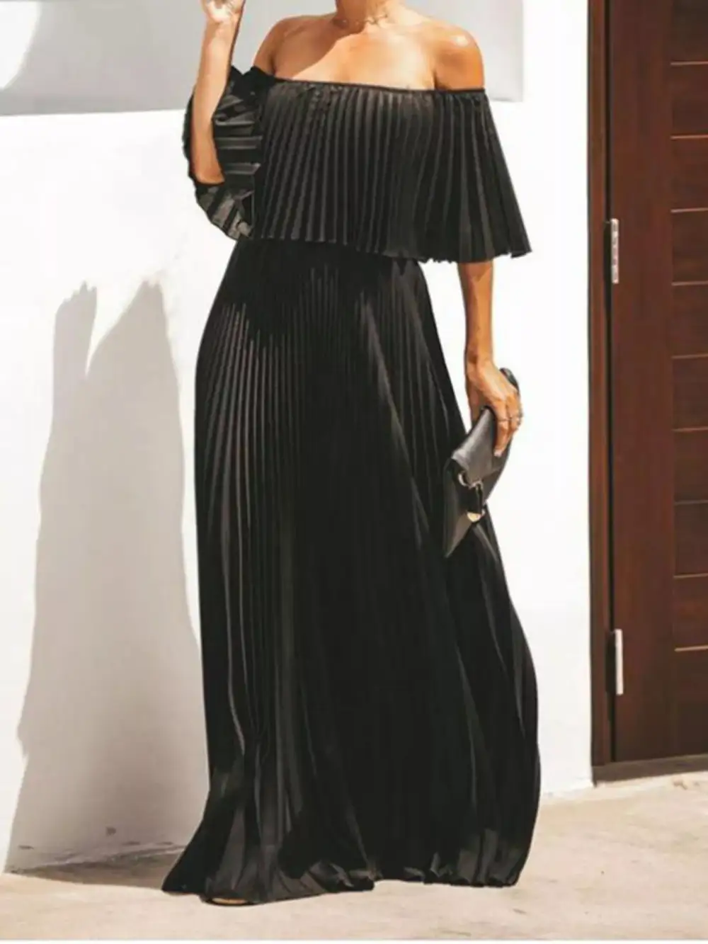 Structured Shape Pleated Maxi Dress