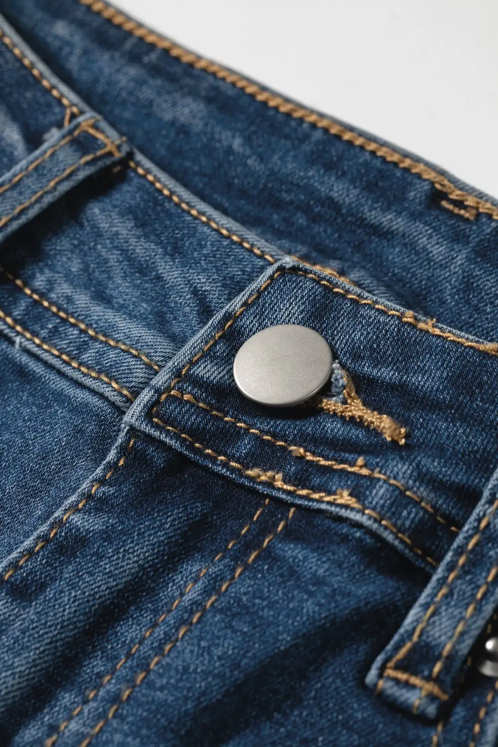 Relaxed Washed Pocketed Straight Leg Jeans