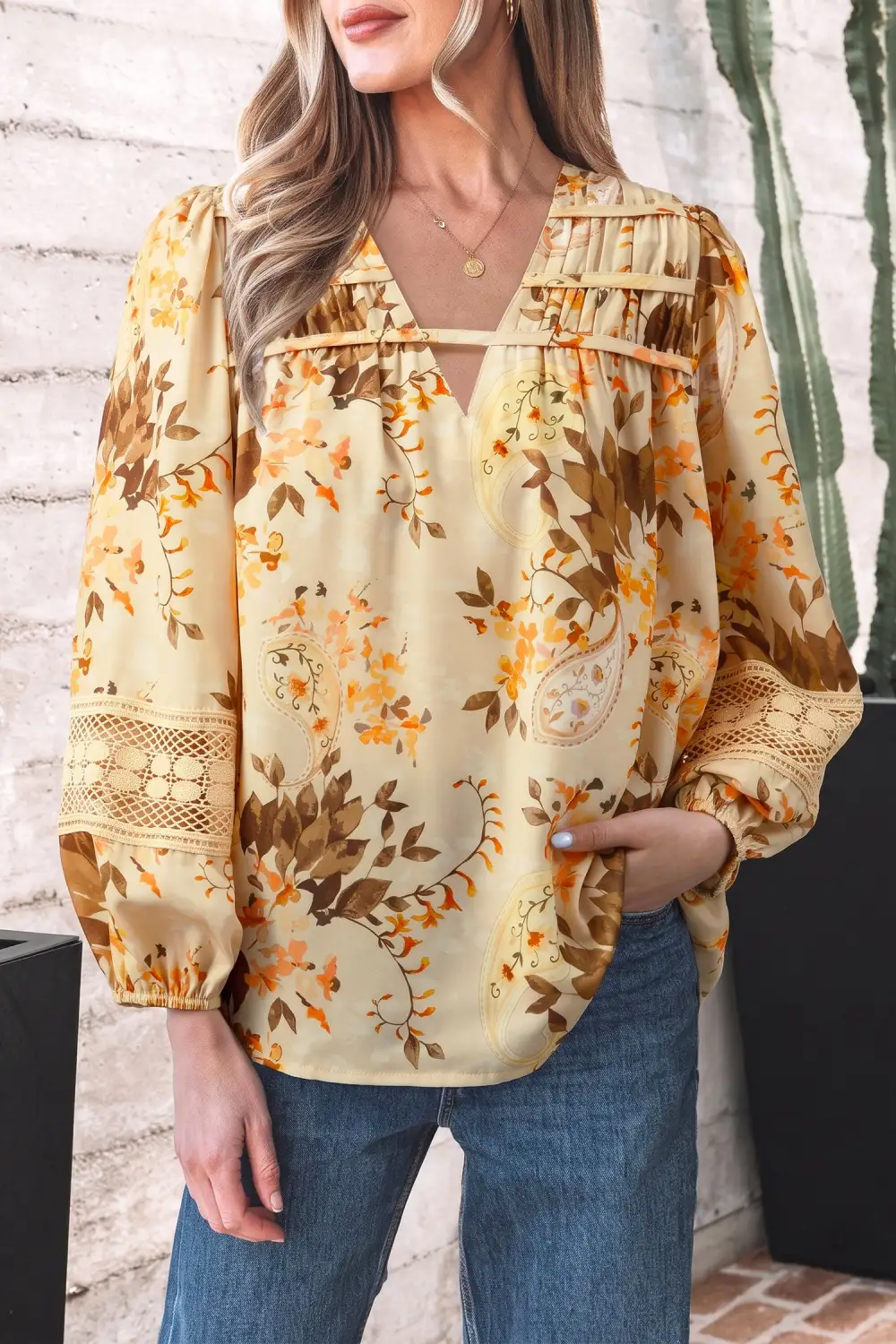 Women's Paisley Print V Neck Shift Top