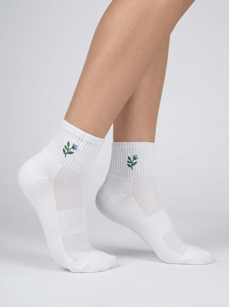 White Summit Floral Embroidered Training Ankle Socks