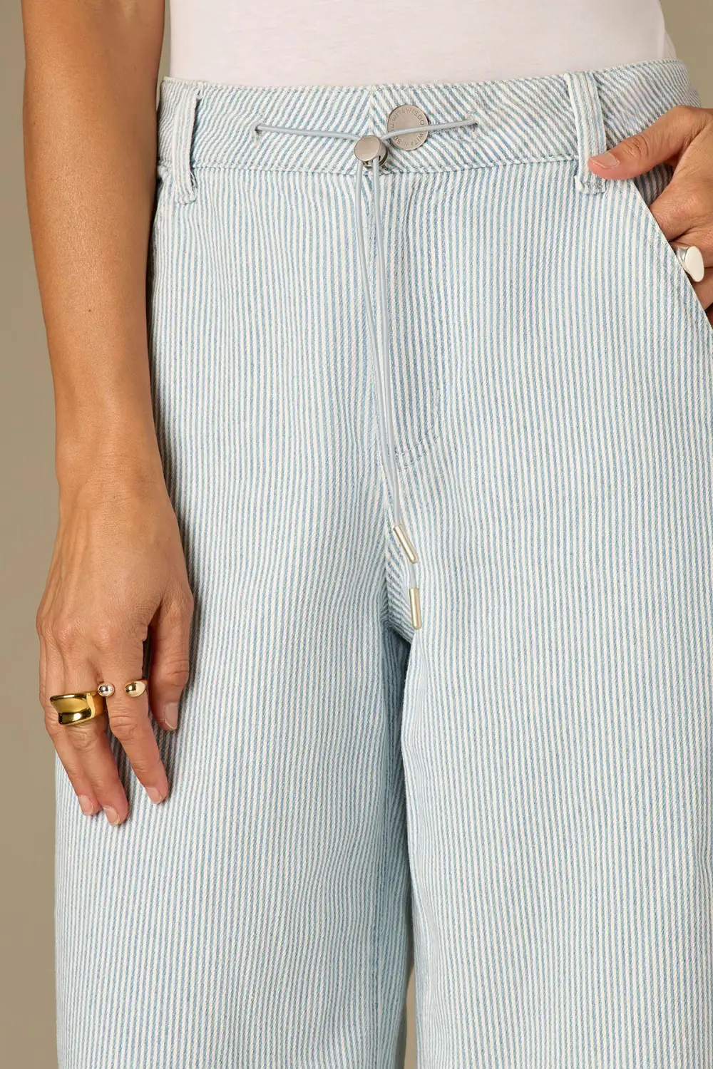 Relaxed Barrel Leg Jeans Toggle Drawstring Waist